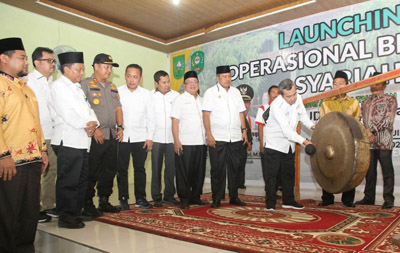  Gubernur Riau Launching Tiga Koperasi Syariah di Siak